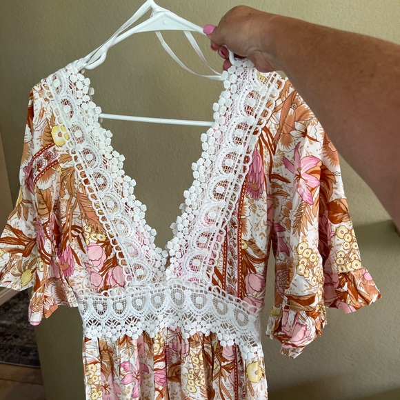 INDIO CROCHET INSERT DEEP V-NECKLINE ANGEL SLEEVE MAXI DRESS FLORAL PRINT PINK - Picture 6 of 9